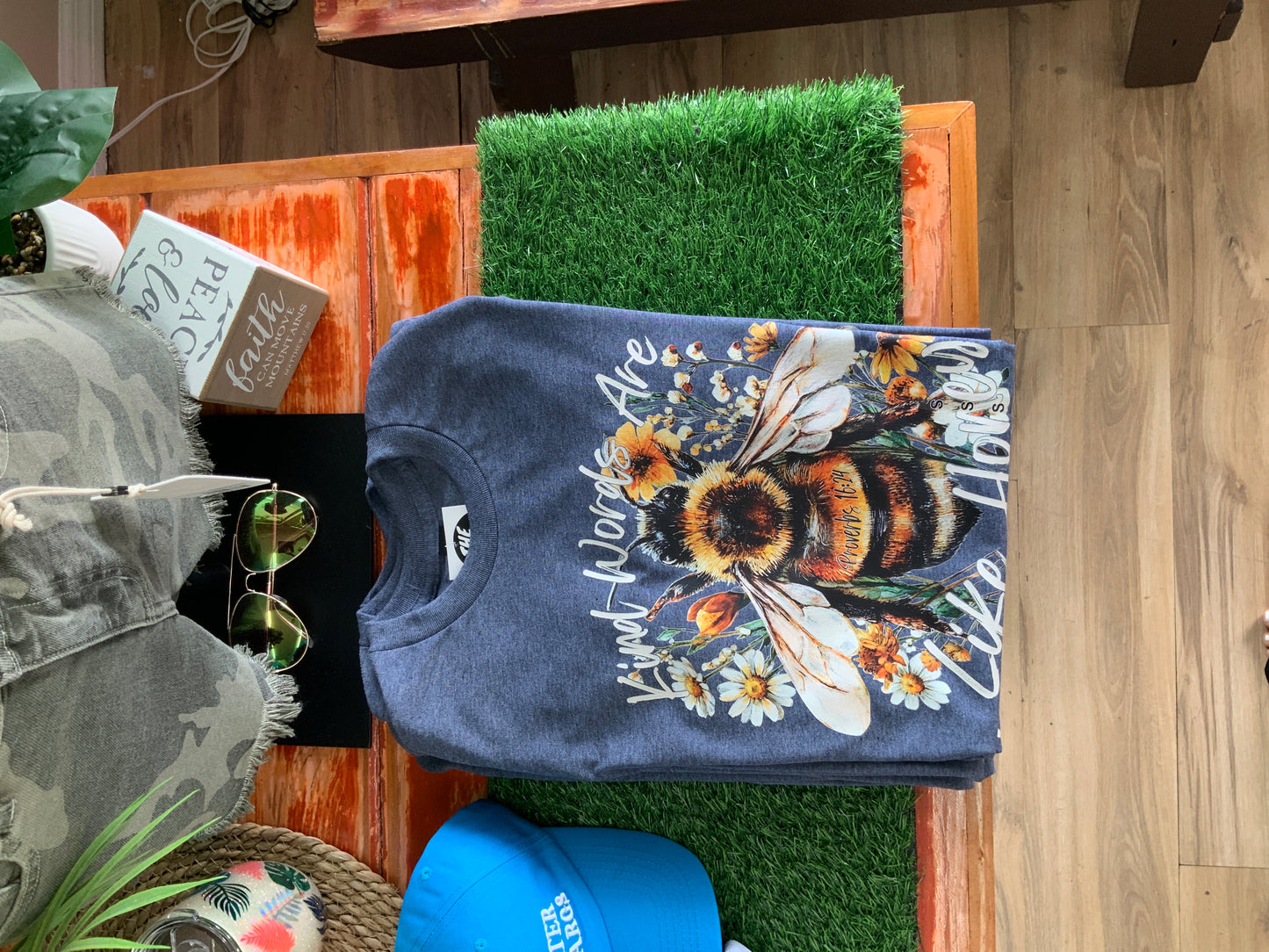 HONEY BEE TEE